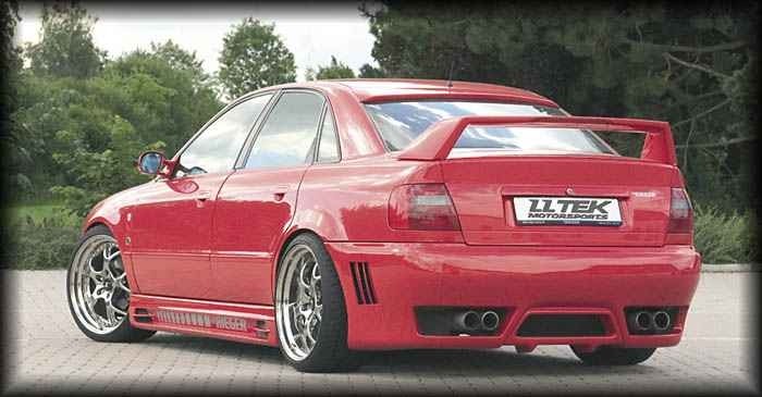 Zijskirts passend voor Audi A4 B5(ook avant) met 2 schacht en 2 uitsnedes Rie