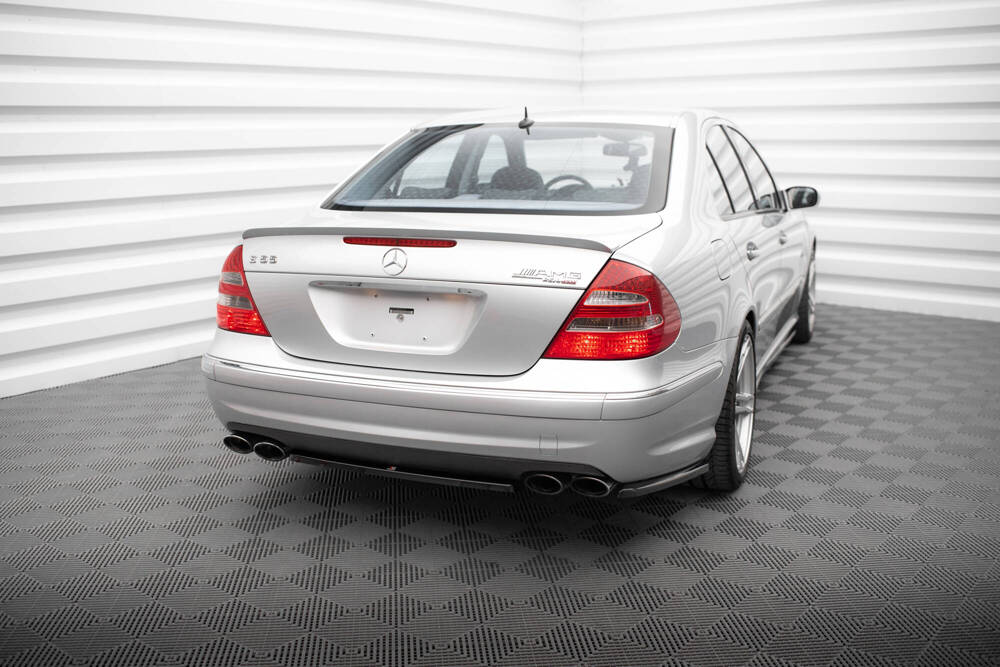 Diffuser passend voor Mercedes E55 AMG W211 Maxton Glans Zwart