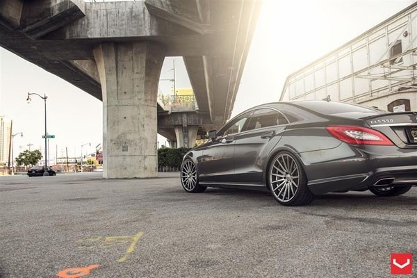 Vossen VFS2 9.5x19 5x112 ET40 Gloss Graphite Mid Face