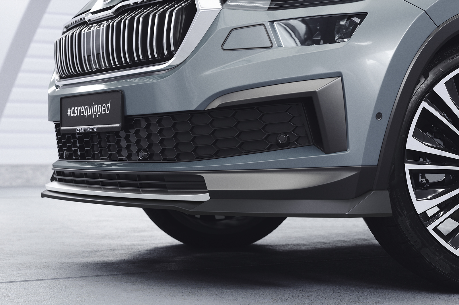 Voorspoiler passend voor Skoda Kodiaq CSR Glans Zwart