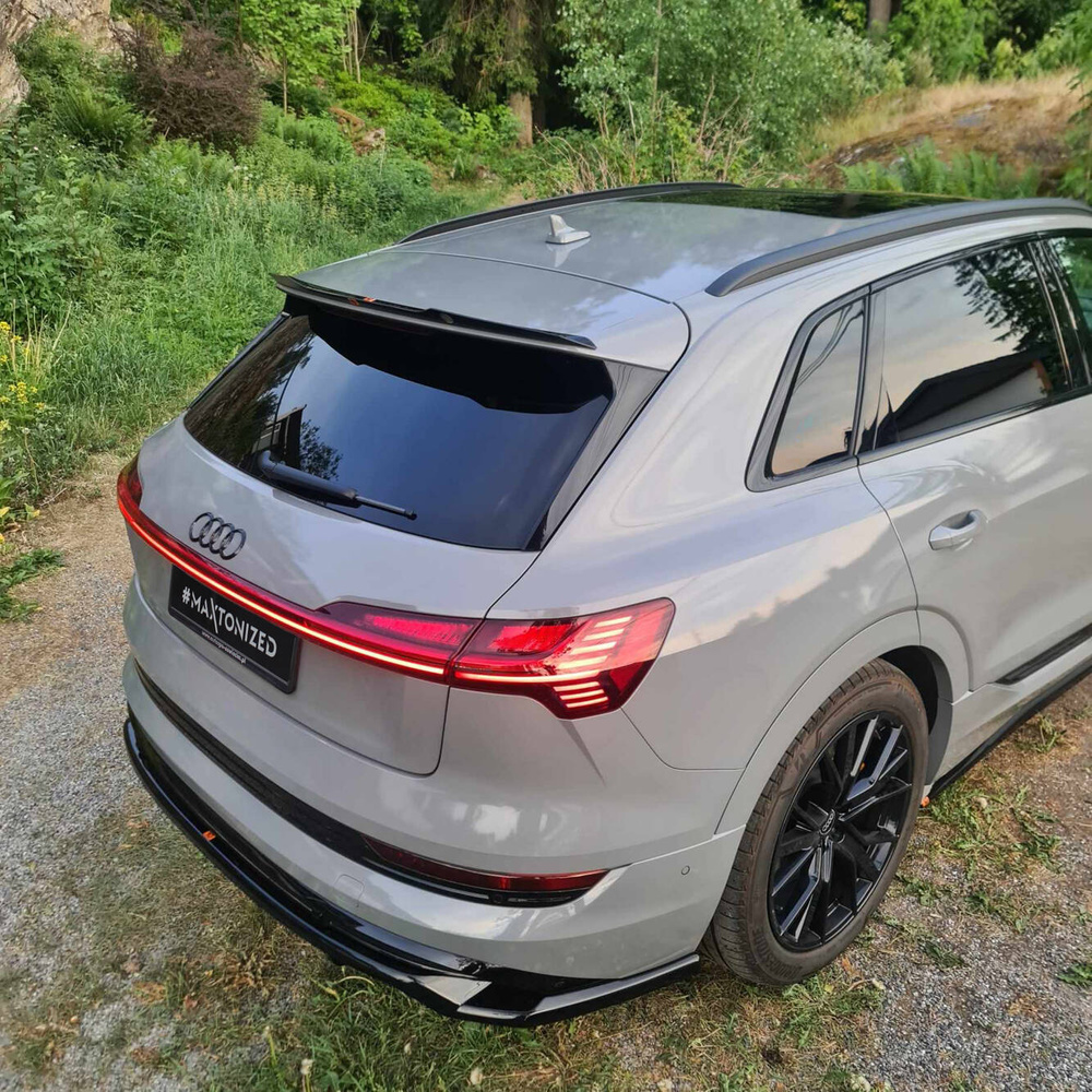 Diffuser passend voor Audi e-Tron S-Line Glans Zwart – Maxton Design (met verticale vinnen) 