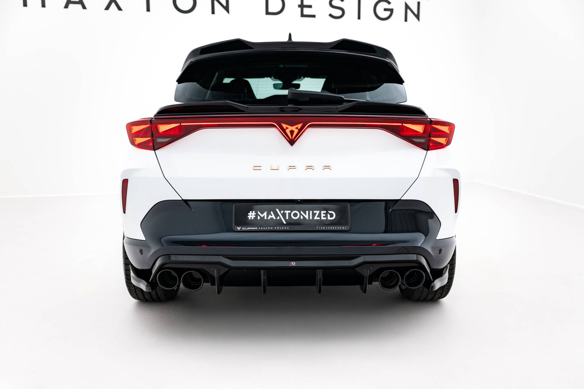 Diffuser passend voor Cupra Formentor Maxton Glans Zwart met Zwarte Sierstukken