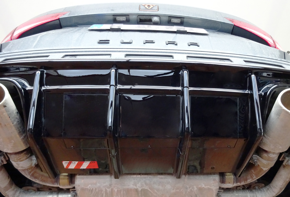 Diffuser passend voor Seat Ateca 5FP Cupra Rieger Glans Zwart