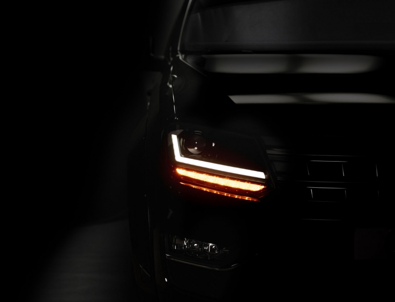 Koplampen passend voor VW Amarok (2010-) Osram LEDriving Full LED Dynamic LEDHL107-BK
