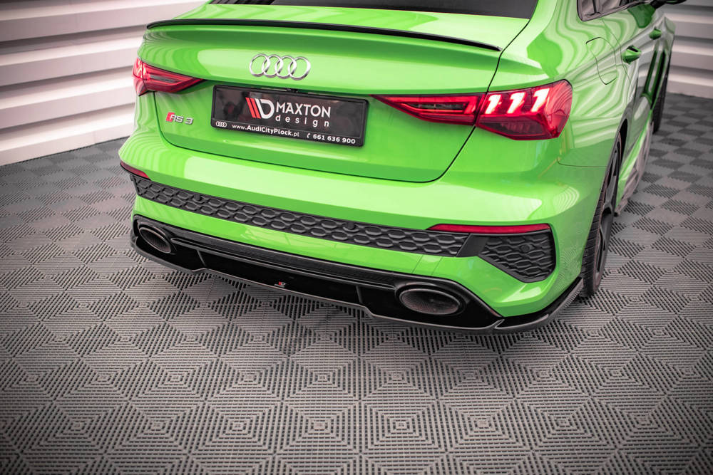 Diffuser passend voor Audi RS3 8Y Limousine Maxton Glans Zwart