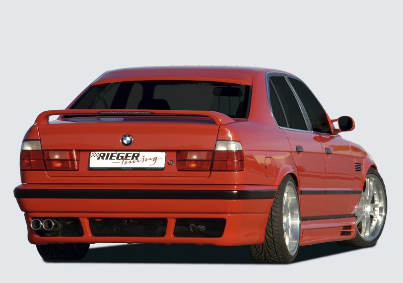 Zijskirts passend voor BMW E34 met 2 schacht en 2 uitsnedes Rieger