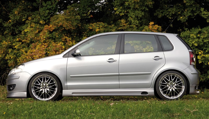 Zijskirts passend voor VW Polo 9N Rieger met uitsnede