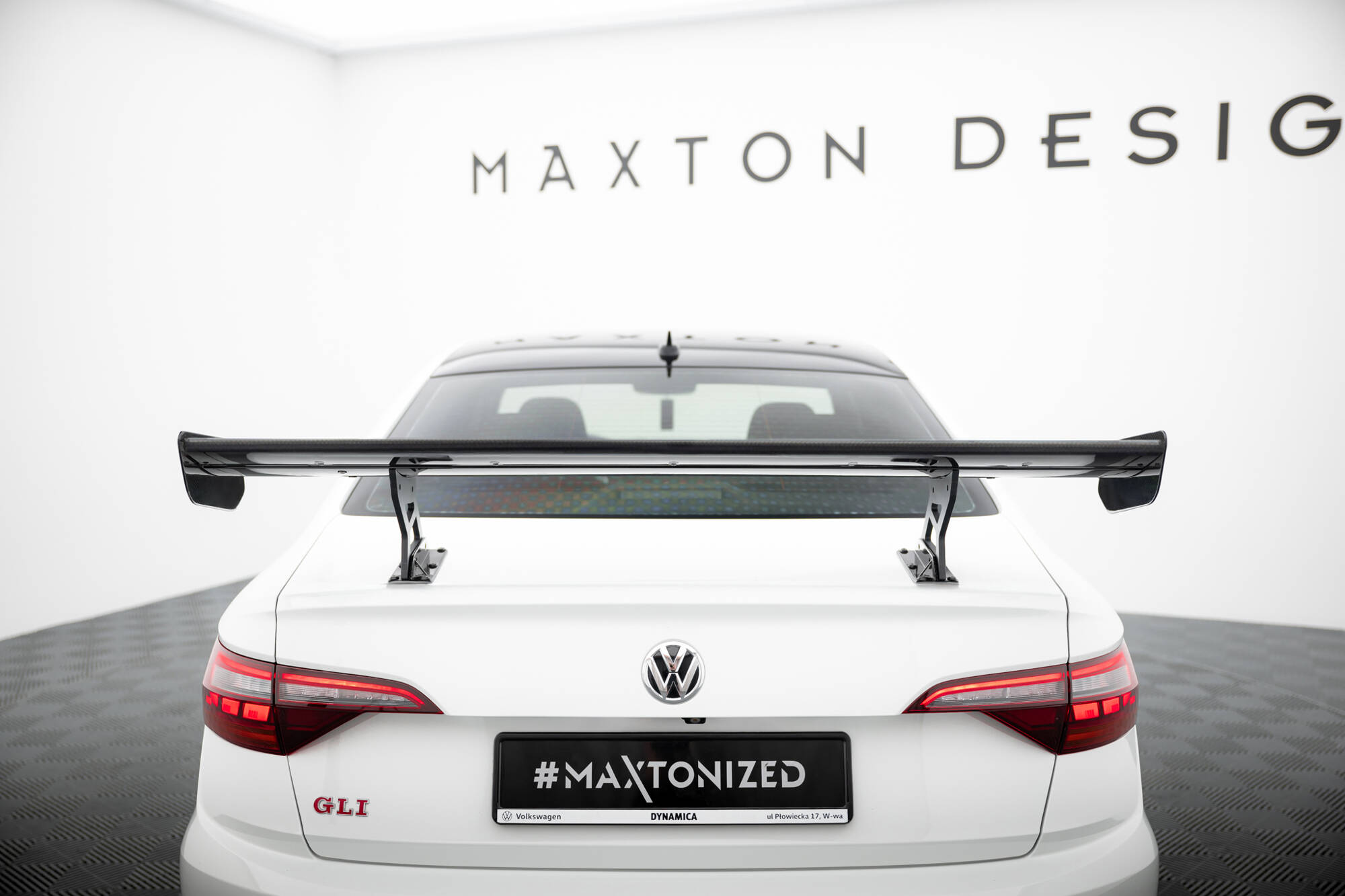 Carbon Spoiler Volkswagen Jetta GLI MK7 Maxton Glans zwart