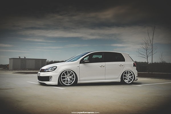 Z-Performance ZP.09 Nine Deep Concave 5x120 9x19 ET45 Zilver Vel