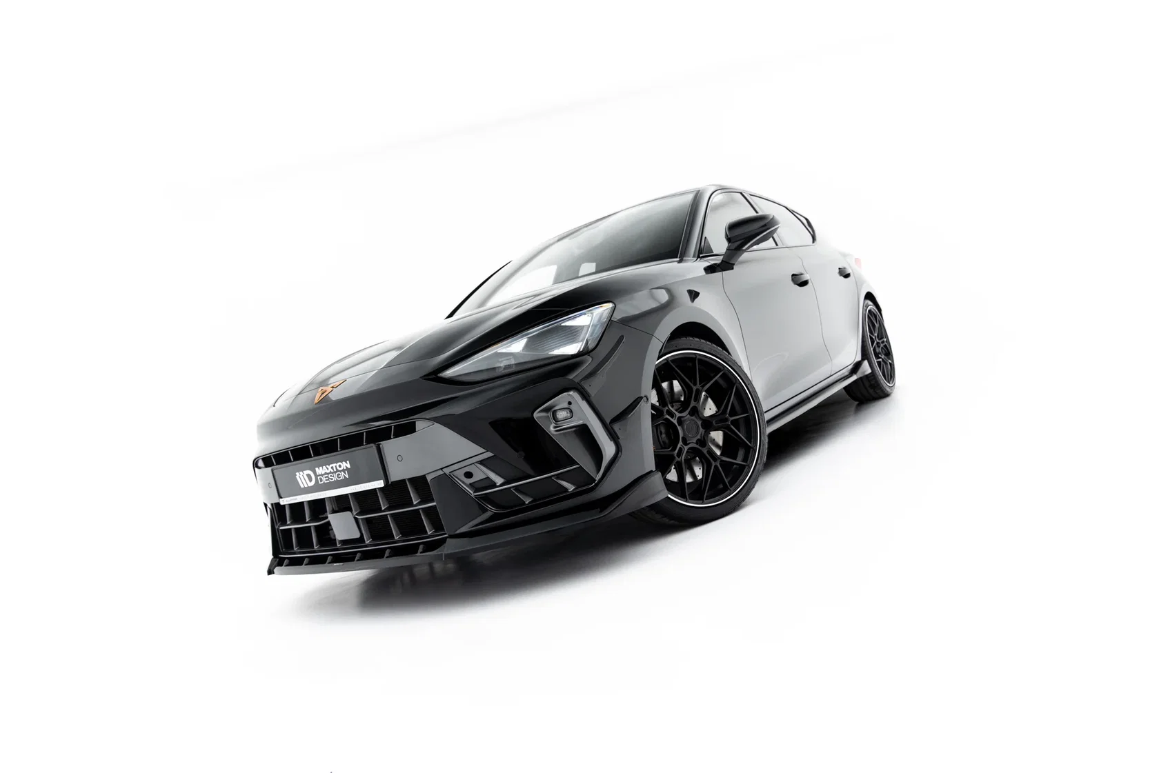 Voorspoiler passend voor Cupra Leon ST / Hatchback Mk1 Facelift V.1 Glans Zwart