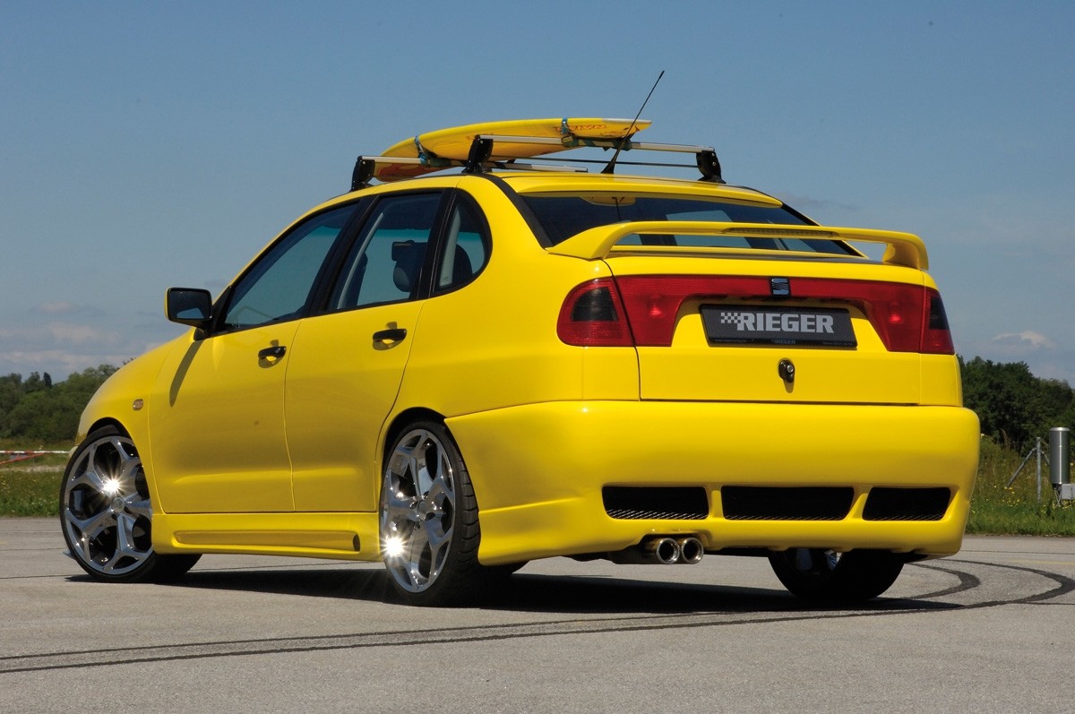 Achterbumper passend voor Seat Cordoba Rieger