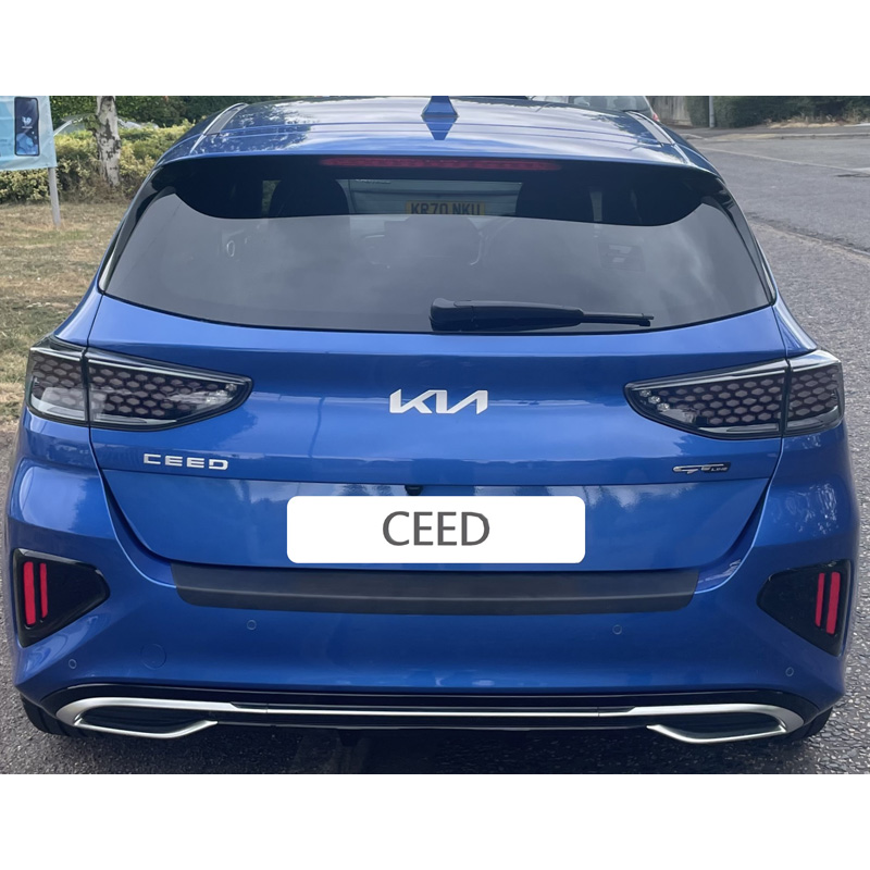 ABS Achterbumper beschermlijst  Kia Cee'd (CD) HB Facelift 10/2021- Zwart