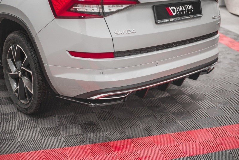 Diffuser passend voor Skoda Kodiaq 1 sportline Maxton Design glans zwart