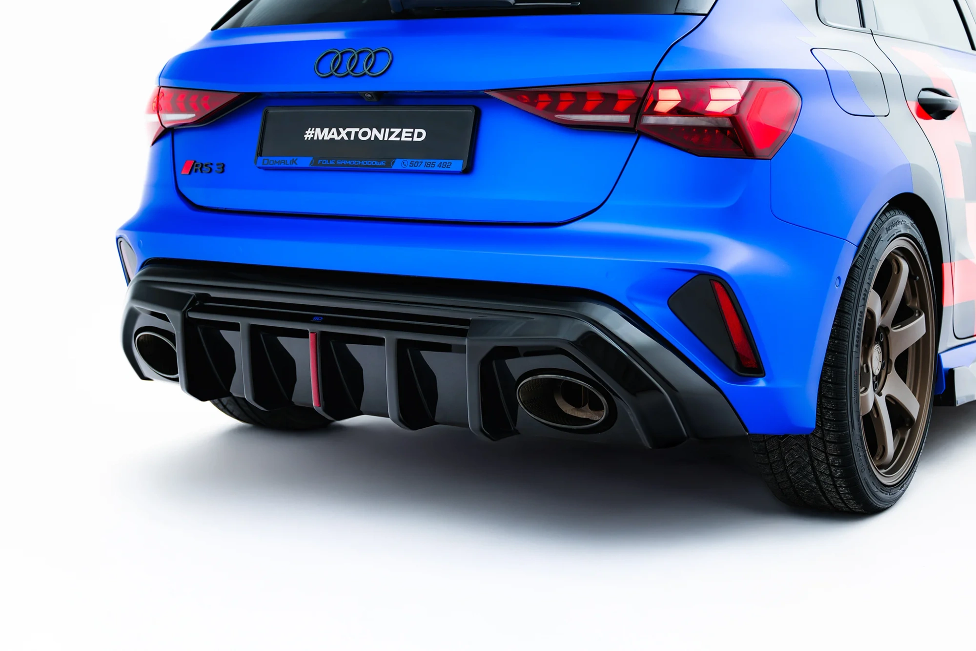 Diffuser passend voor Audi RS3 Sportback 8Y Facelift Maxton Glans Zwart met Reflector
