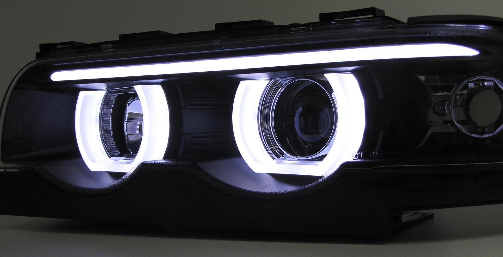 Koplampen passend voor BMW E38 94-01 3D LED Angel Eyes Zwart