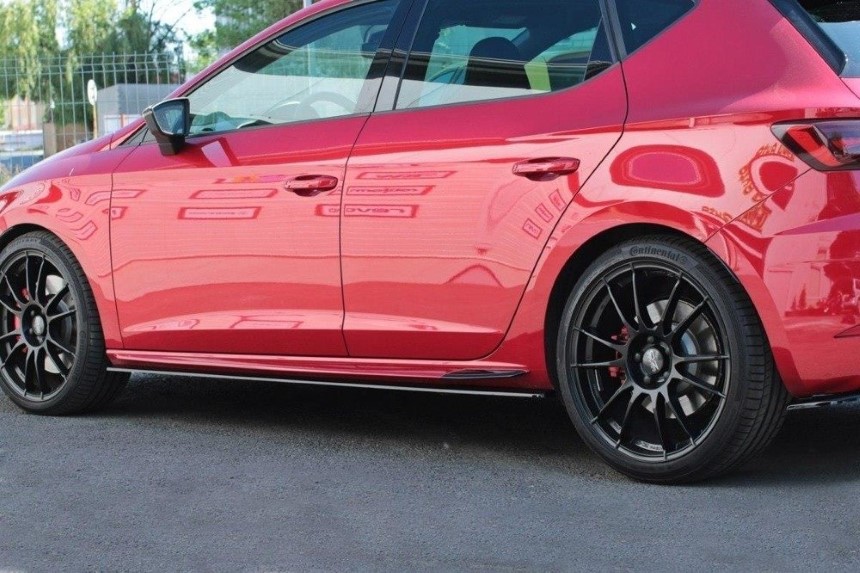 Zijskirts passend voor Seat Leon FR 5F Maxton Design glans zwart V.2