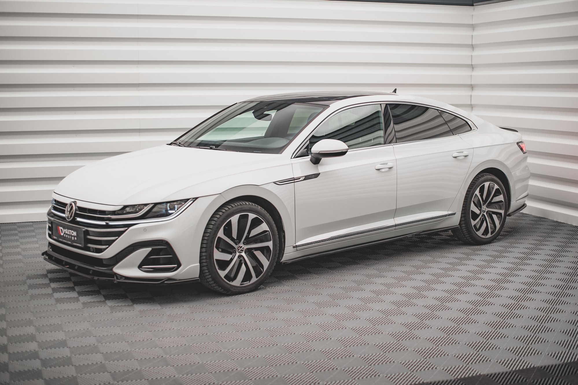 Bodykit passend voor Volkswagen Arteon R-Line Facelift Maxton Glanzend zwart