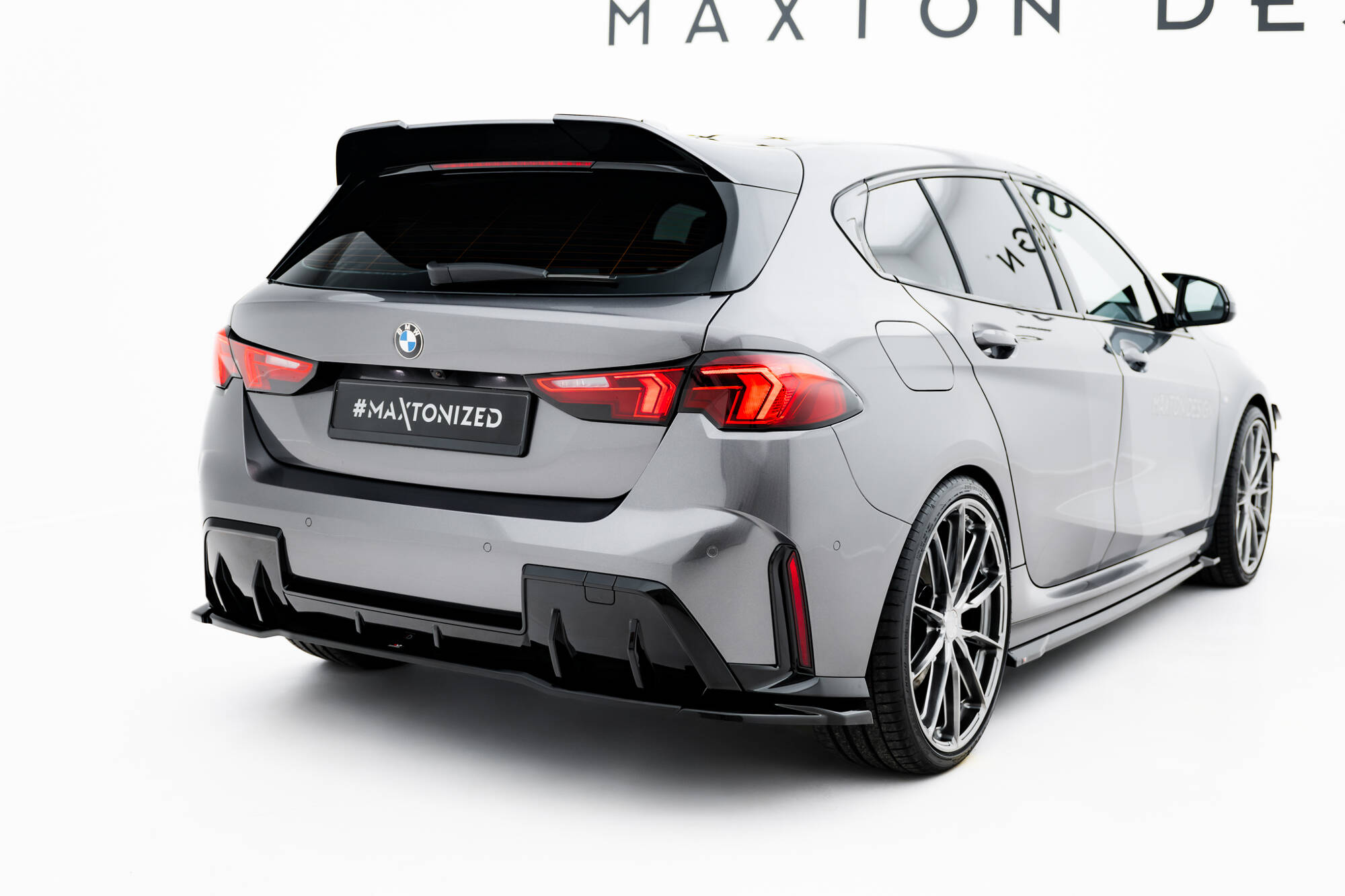 Achter Diffuser passend voor BMW M135i / 1 M-Pack F70 Maxton Glanzend zwart
