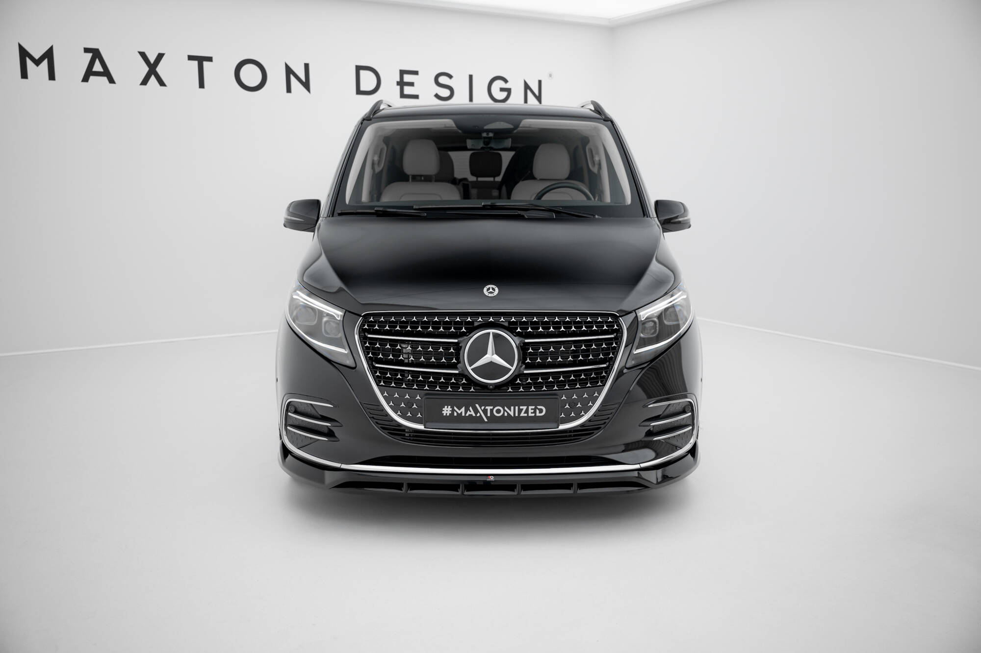 Voorspoiler passend voor Mercedes-Benz V AMG-Line W447 Facelift 2 Maxton Glanzend zwart