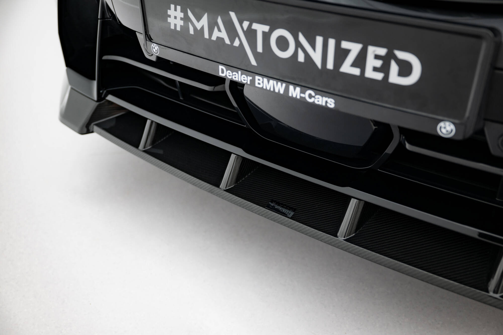 Carbon Fiber Bodykit passend voor BMW X7 M-Pack G07 Facelift Maxton Glanzend zwart