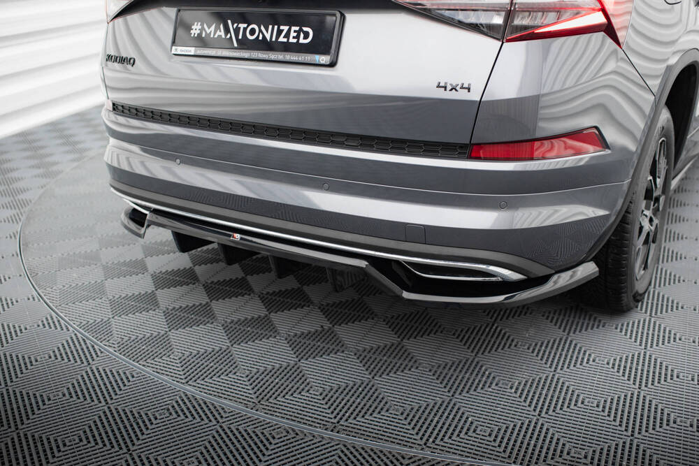 Diffuser passend voor Skoda Kodiaq Mk1 Facelift Sportline Maxton Design glans zwart