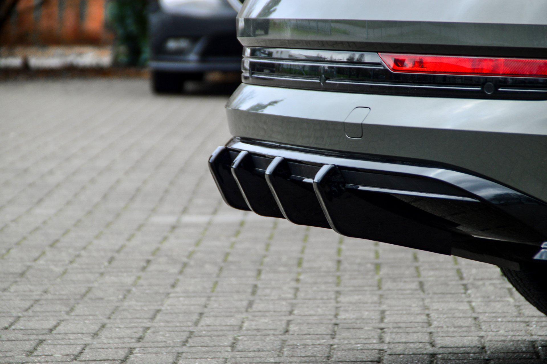 Diffuser passend voor Audi E-Tron S-Line IN Tuning Glans Zwart