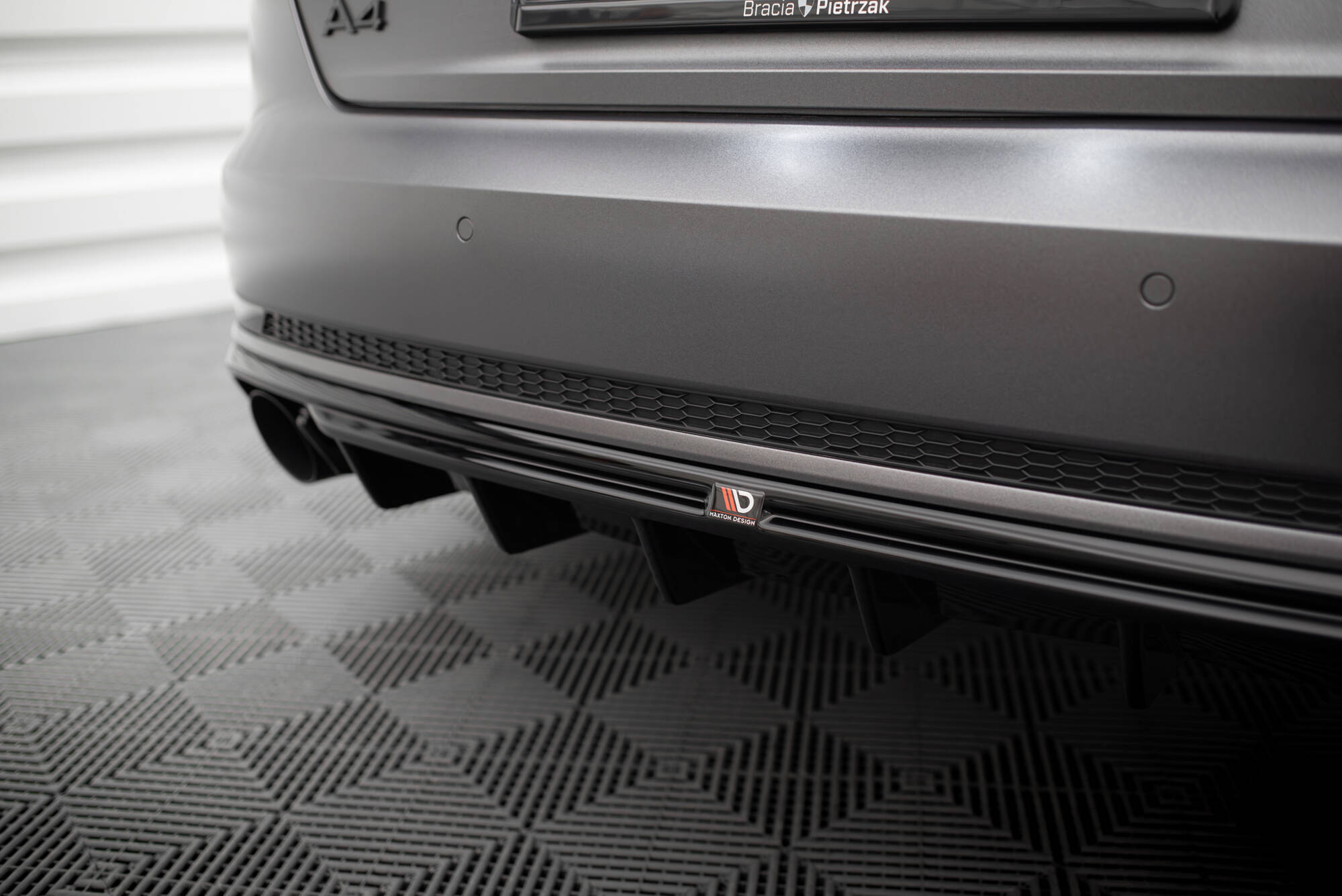 Achter Diffuser passend voor Audi A4 S-line B9 Maxton Glanzend zwart