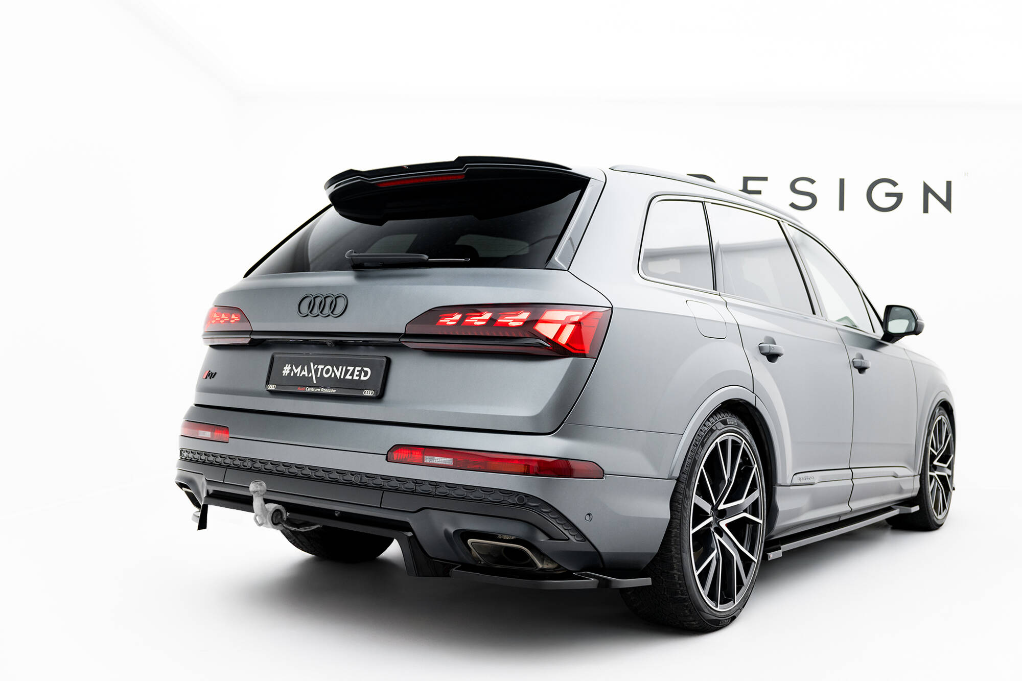 Achter Diffuser passend voor Audi Q7 S-Line MK2 Facelift 2 Maxton Glanzend zwart