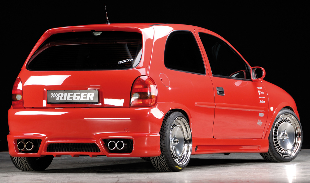 Zijskirts Opel Corsa B GTC Rieger met uitsnede