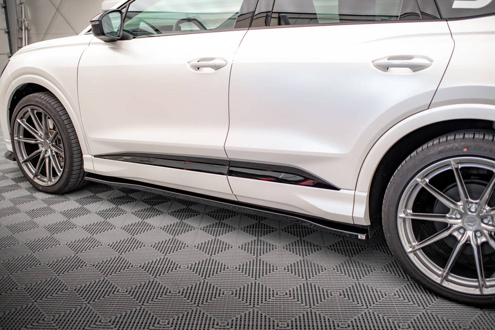 Zijskirts passend voor Audi Q4 E-Tron sportback S-line Maxton Glans Zwart