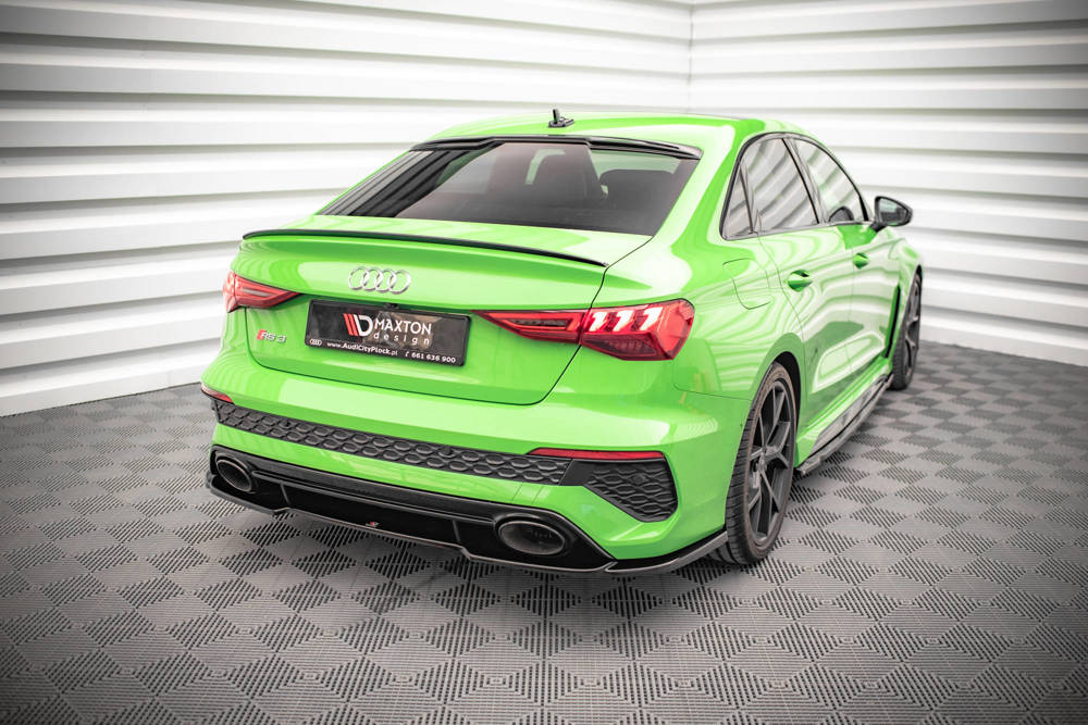 Diffuser passend voor Audi RS3 8Y Limousine Maxton Glans Zwart