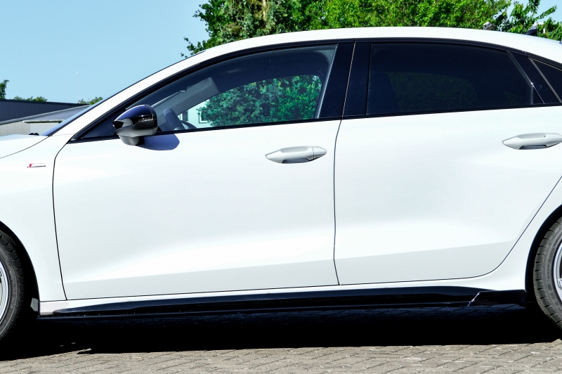 Zijskirts passend voor Audi A3 8Y S3 S-Line Limousine Glans Zwart