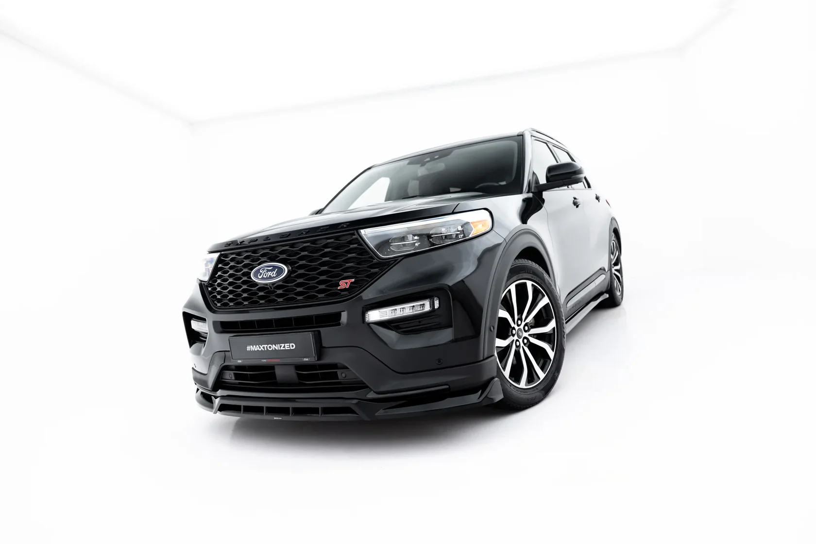 Voorspoiler passend voor Ford Explorer ST Mk6 Glanzend zwart – Maxton Design