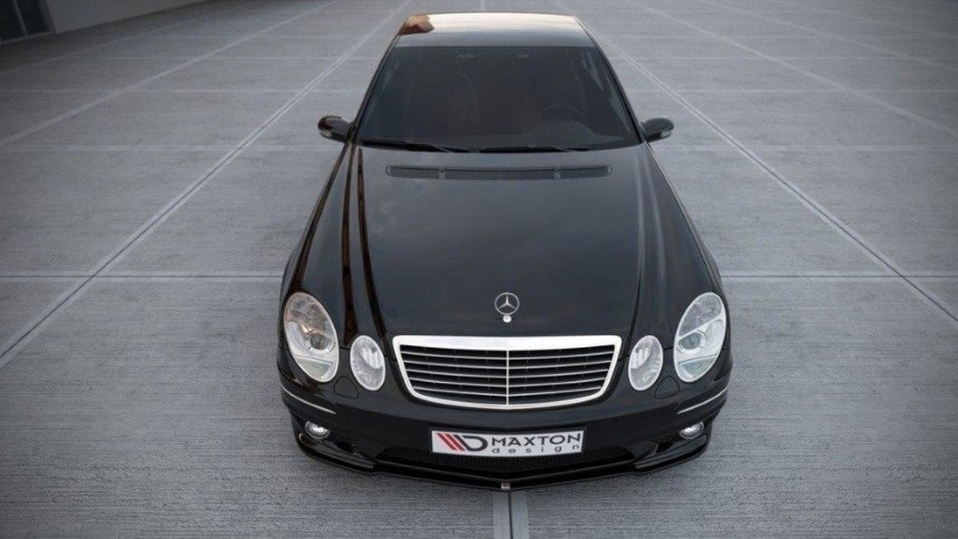 Voorspoiler passend voor Mercedes E W211 AMG Maxton Design glans zwart