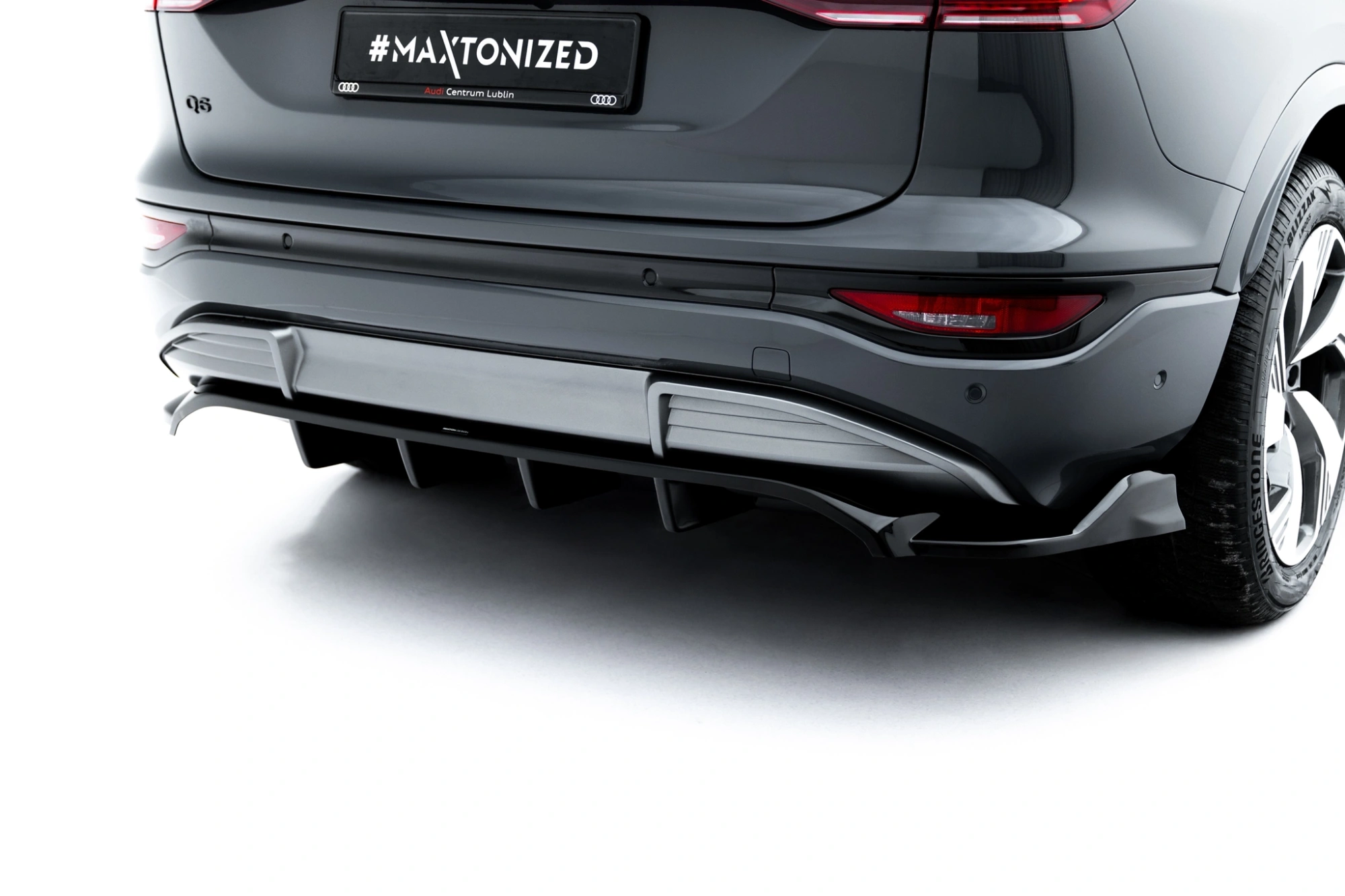 Diffusor Audi Q6 e-tron Standard / S-Line / SQ6 e-tron SUV & Sportback Mk1 (2023–heden) – Glans Zwart