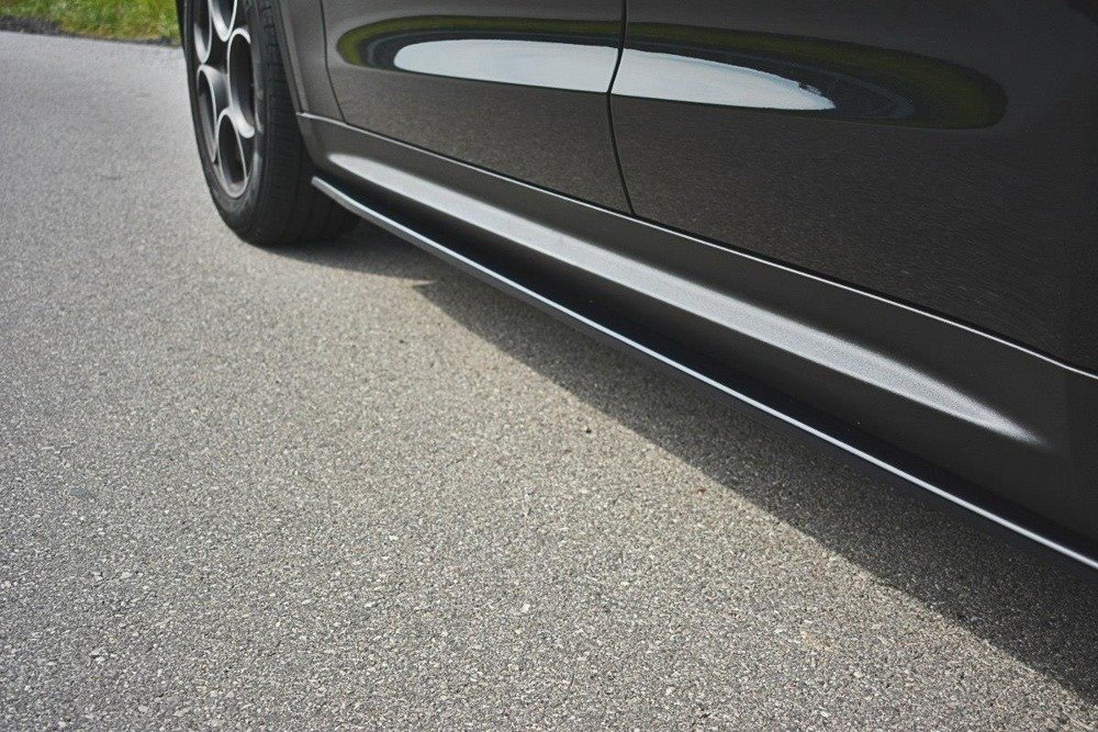 Side Skirts Alfa Romeo Stelvio Maxton
