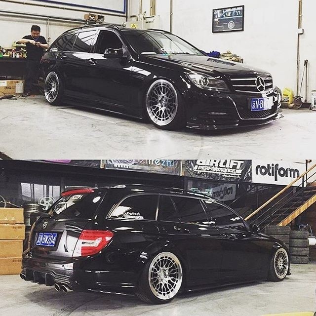 RADI8 A10 8.5x19 5x112 45 Gloss black machine face 66,6 Velgen