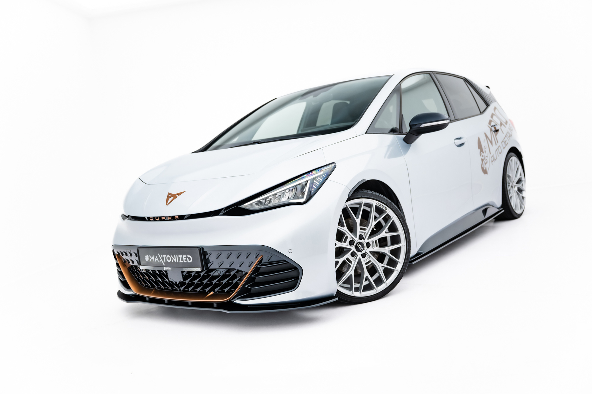 Street Pro Voorspoiler passend voor Cupra Born Mk1 2021 – Maxton Design
