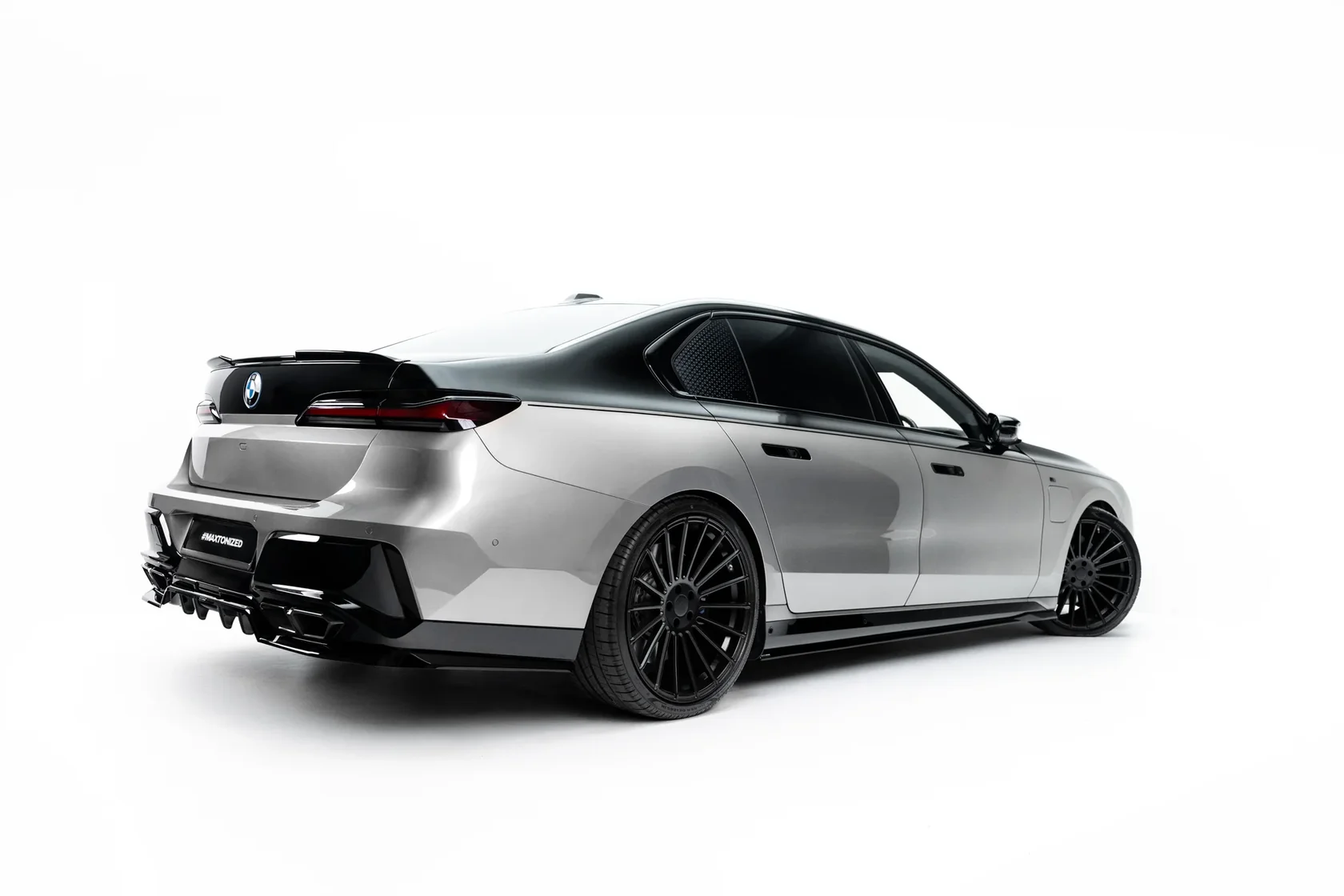Zijskirts passend voor BMW G70 i7 e-Drive50 M-Pack / i7 x-Drive60 M-Pack / i7 M70 xDrive / M760e M-Pack