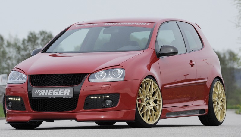 Zijskirts passend voor VW Golf V GTI Rieger met uitsnede