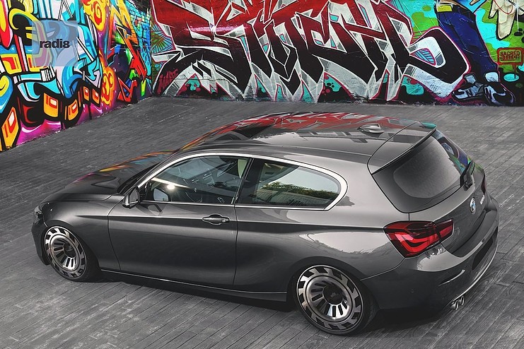 RADI8 T12 8.5x18 5x112 40 Black / Machine Face 66,6 Velgen